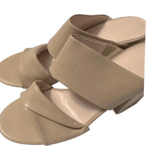 NWT Women’s Block Heeled Sandals